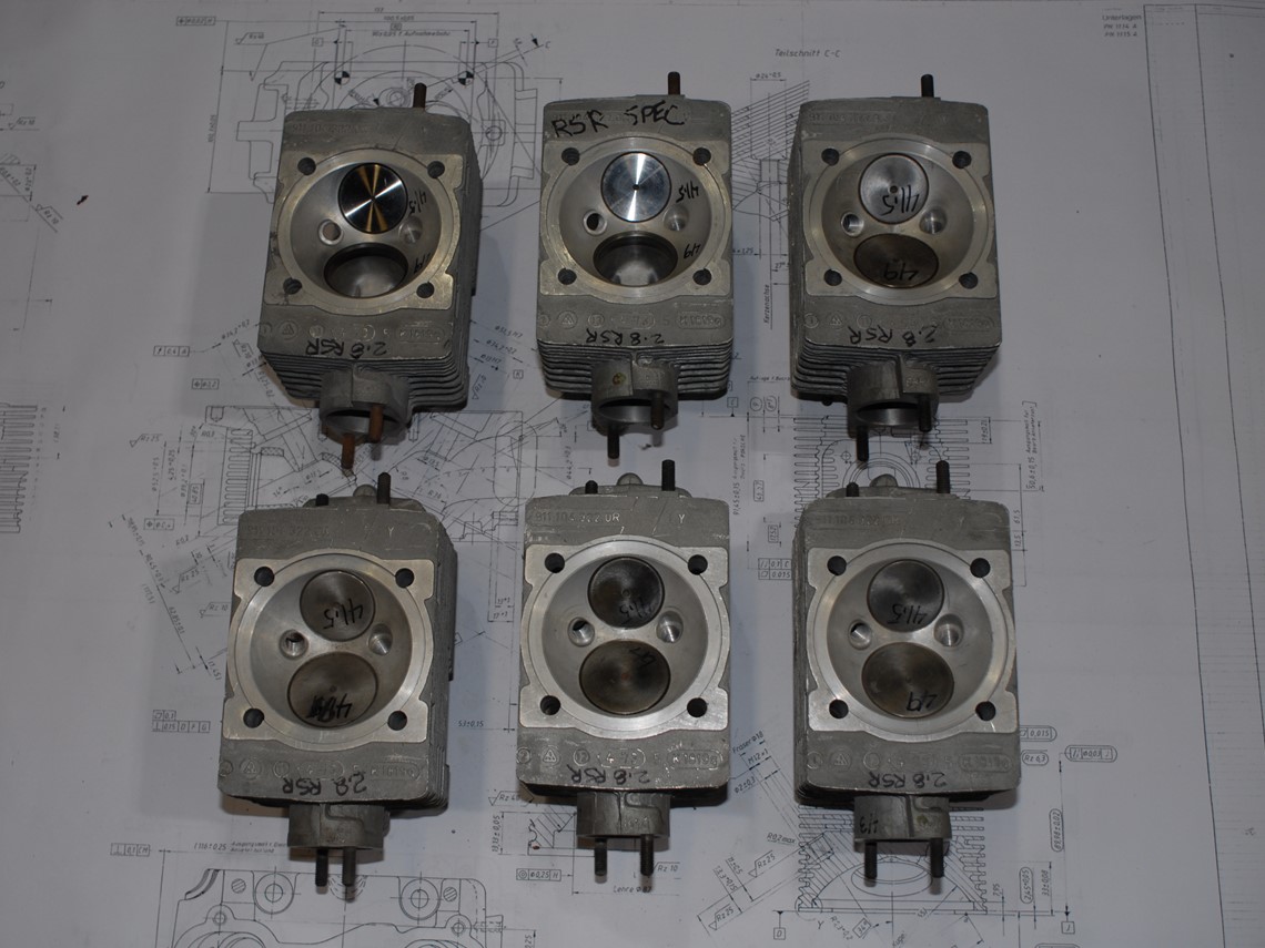911 RSR 2.8 Cylinder Heads