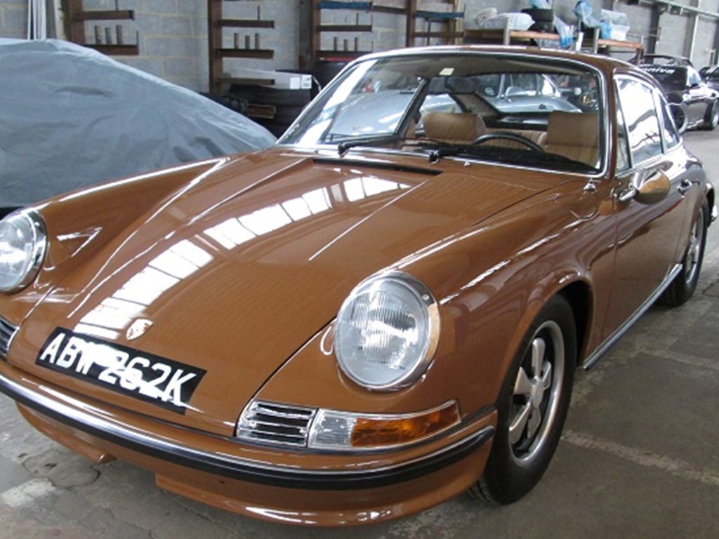 Porsche 911S 2.4