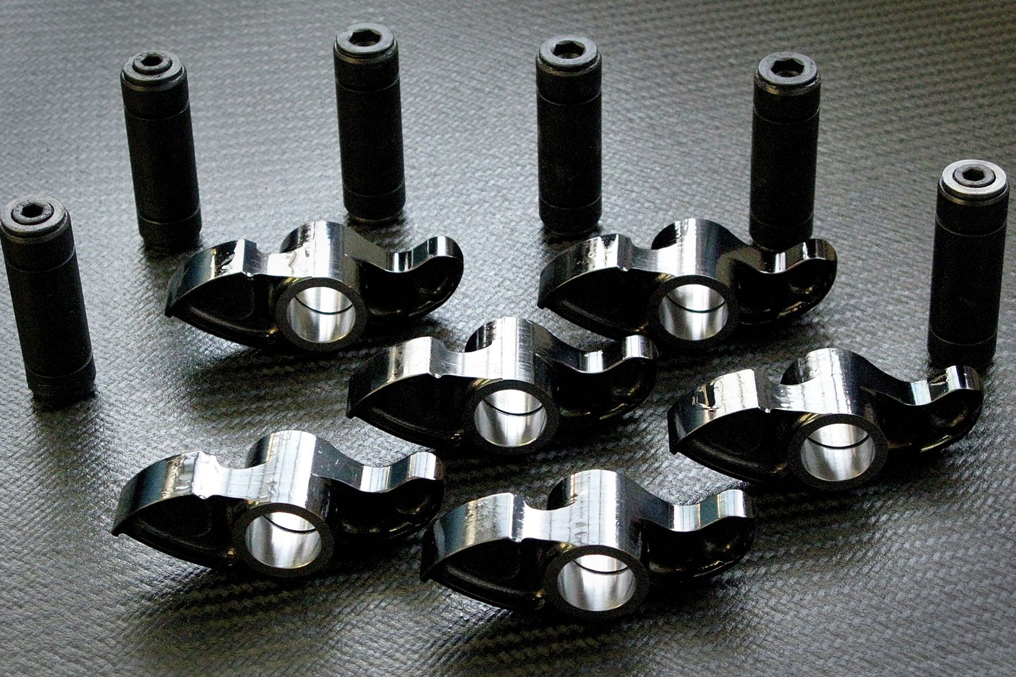 Race Rocker Arm DLC Coated RSR Twin Pad Type 93.9 Grams