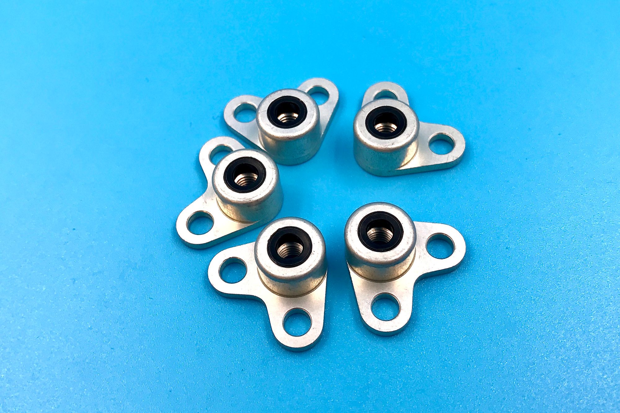 RSR PLASTICS FIXING [90 DEG EAR] M5