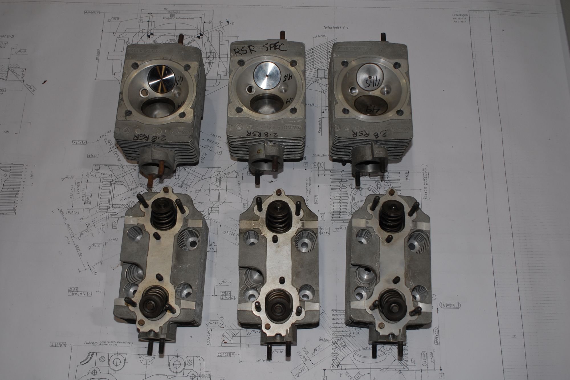 911 RSR 2.8 Cylinder Heads